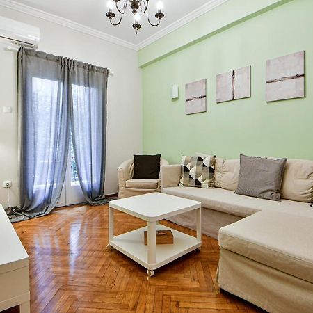 Thiras Lovely Apartment By Zain Athènes Extérieur photo