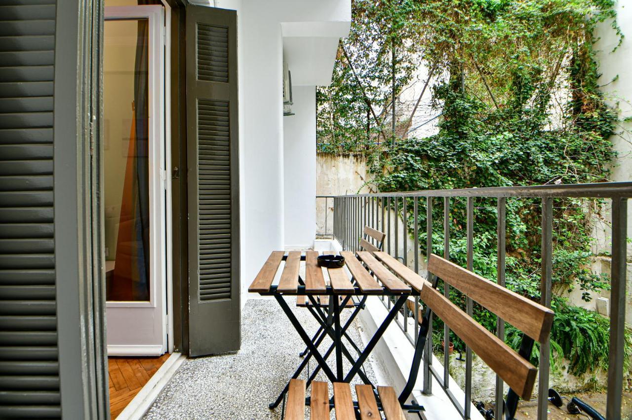 Thiras Lovely Apartment By Zain Athènes Extérieur photo