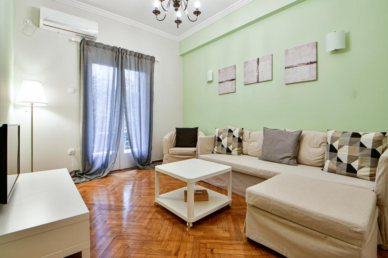 Thiras Lovely Apartment By Zain Athènes Extérieur photo
