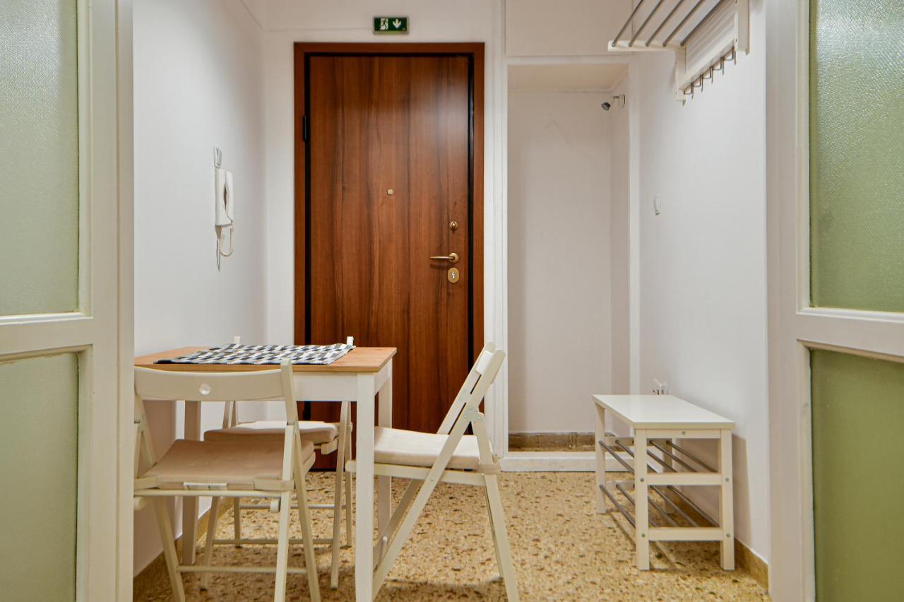 Thiras Lovely Apartment By Zain Athènes Extérieur photo