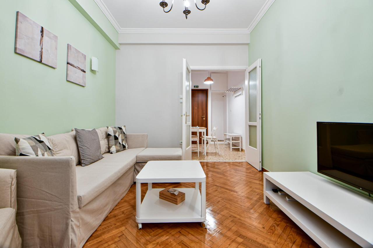 Thiras Lovely Apartment By Zain Athènes Extérieur photo