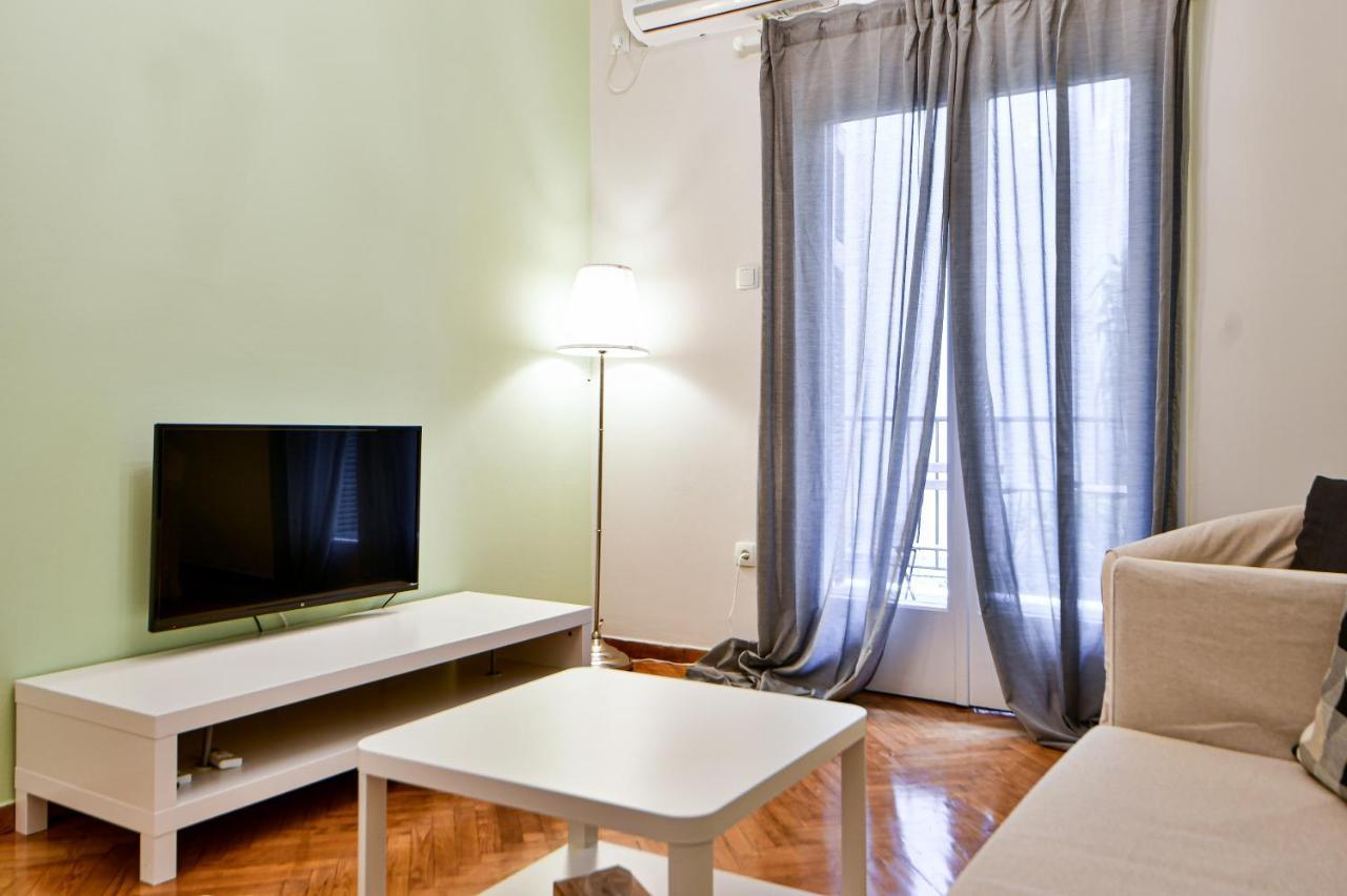 Thiras Lovely Apartment By Zain Athènes Extérieur photo